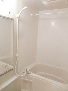 バス・シャワールーム　浴室乾燥機も付いてます