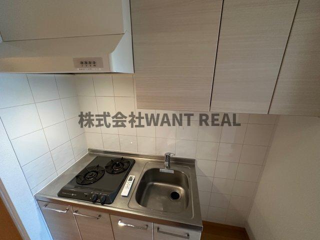 キッチン　コンパクトなキッチンで掃除もラクラク