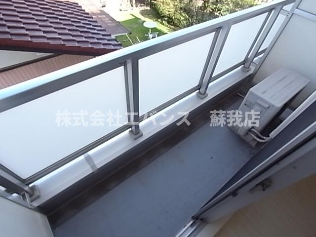 バルコニー　陽当たり良好なバルコニーです