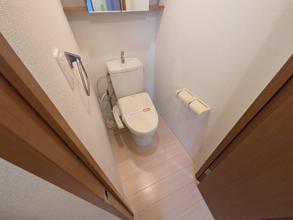 トイレ　トイレ