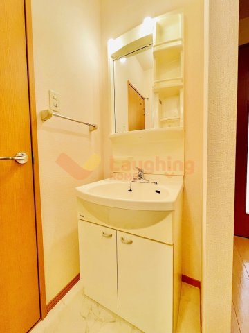 洗面設備　広い洗面スペース