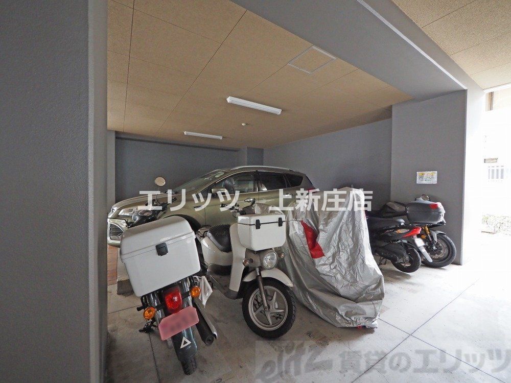 駐車場　駐輪場