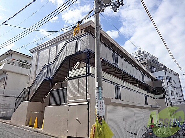 建物外観　豊中市本町「ラ・ルーチェ」