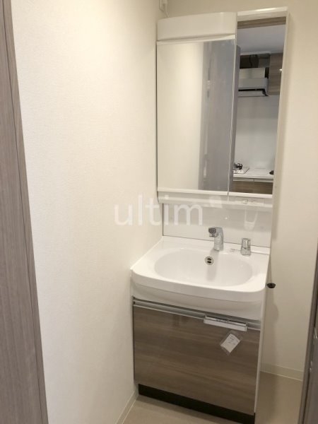 洗面設備　※別のお部屋のお写真です。御参考までに。