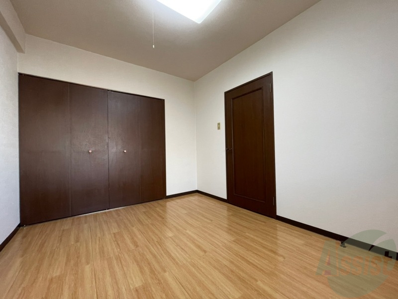 その他部屋・スペース　広々とした洋室です。家具の配置もしやすそうですね！