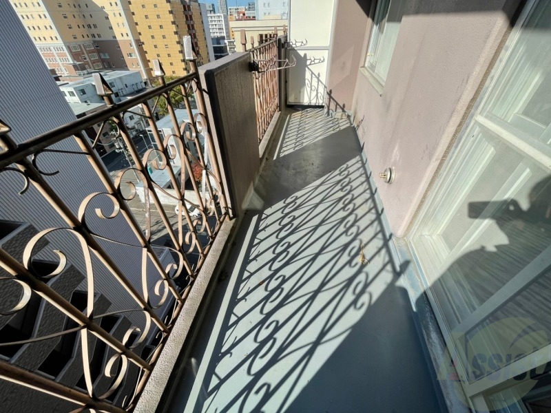 バルコニー　バルコニーです。天気の良い日には外干しができます！