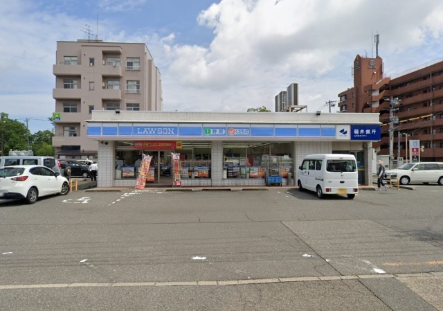 コンビニ　ローソン福井町屋店（コンビニ）まで612m