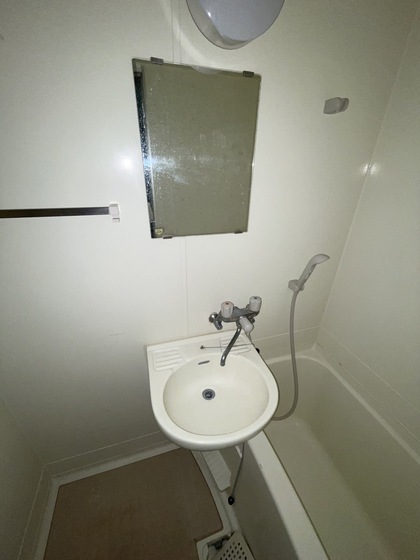 洗面設備　※別部屋の写真です