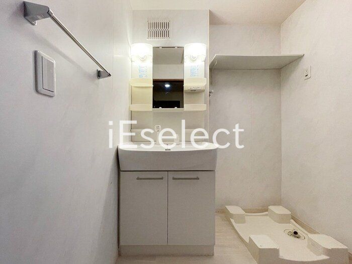 洗面設備　忙しい朝に便利な洗髪洗面化粧台