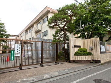中学校　八王子市立川口中学校（中学校）まで960m