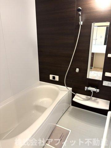 バス・シャワールーム　追い焚き機能付き