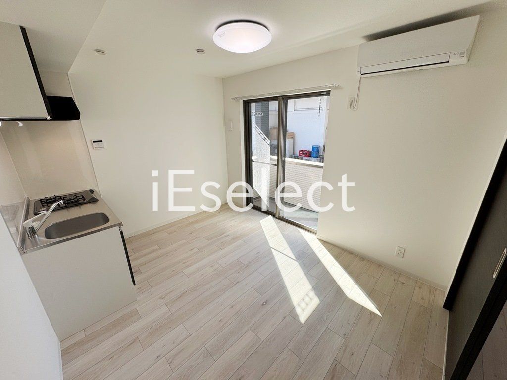 居室・リビング　2面採光の明るいリビング♪