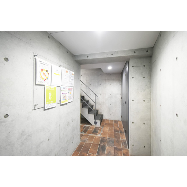 居室・リビング　こちらの居間で趣味の時間をお楽しみください