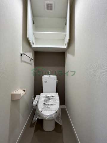 トイレ　クレストコート西巣鴨