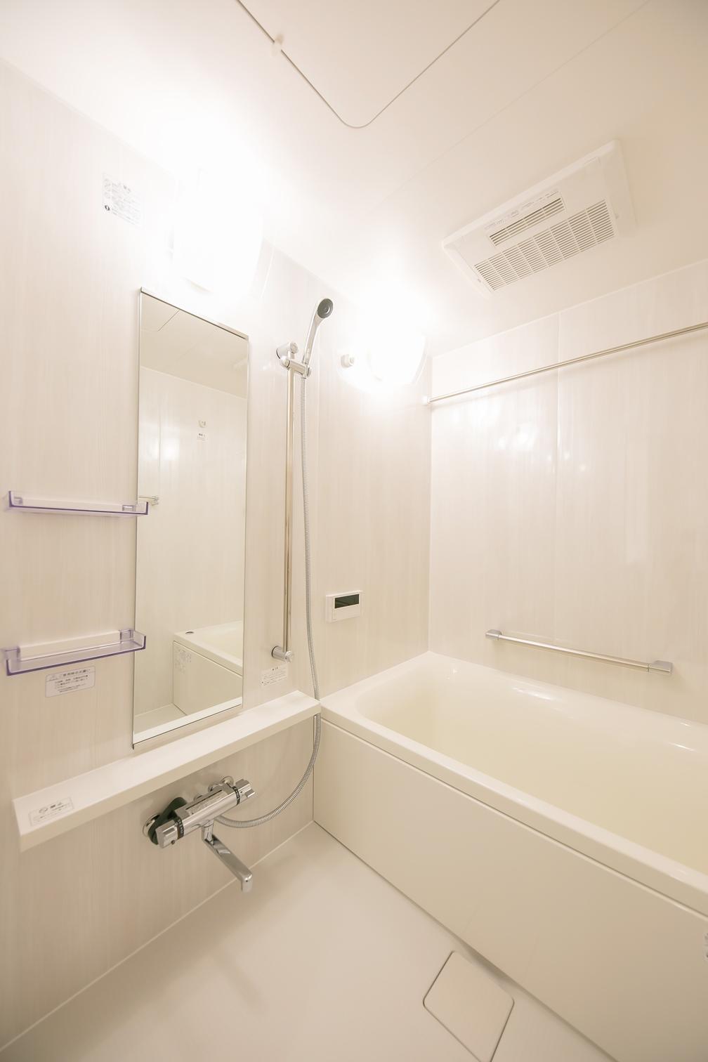 バス・シャワールーム　バス