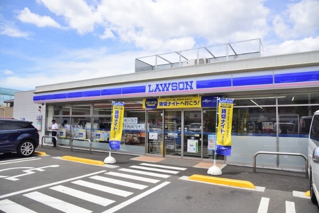 コンビニ　ローソン立川柏町店（コンビニ）まで717m