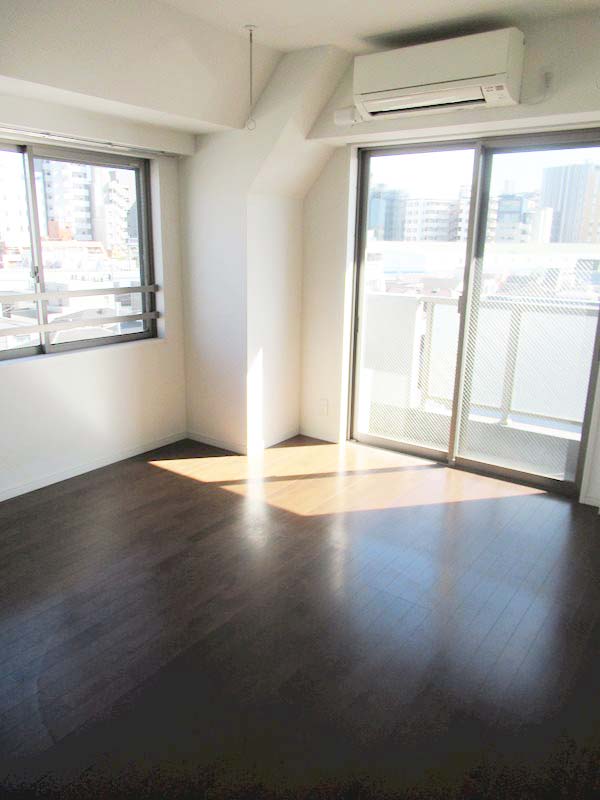 その他部屋・スペース　★角部屋、二面採光、風通しも良好★