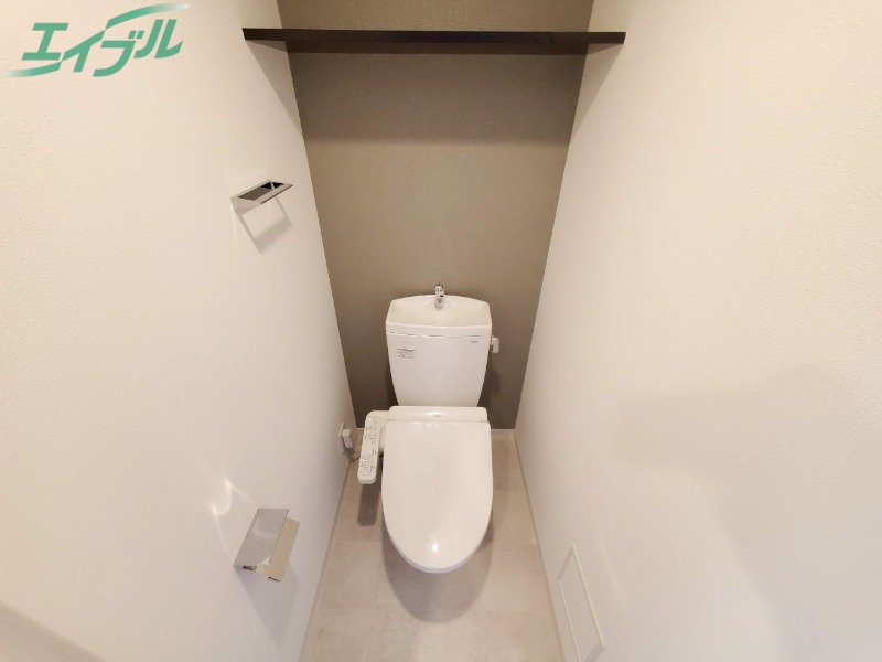 トイレ　同型参考写真