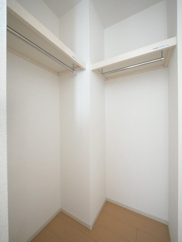 収納　ウォークインクローゼット