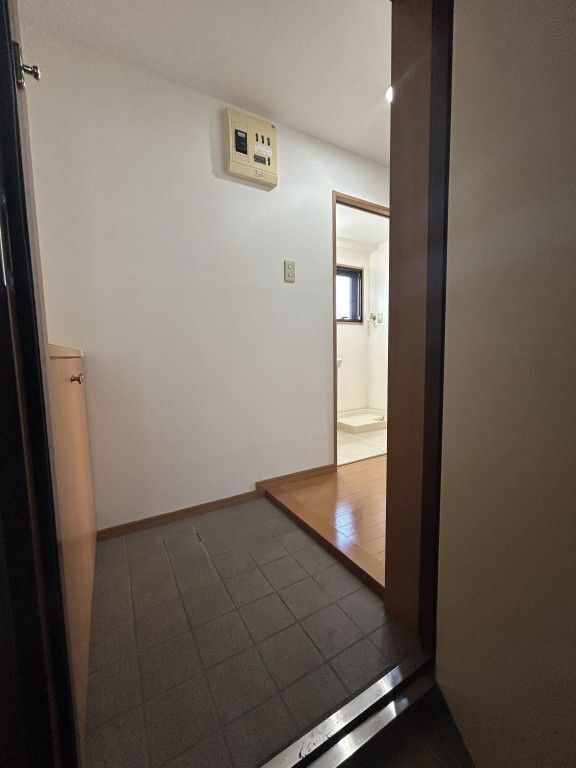 玄関　別号室の同タイプの写真です