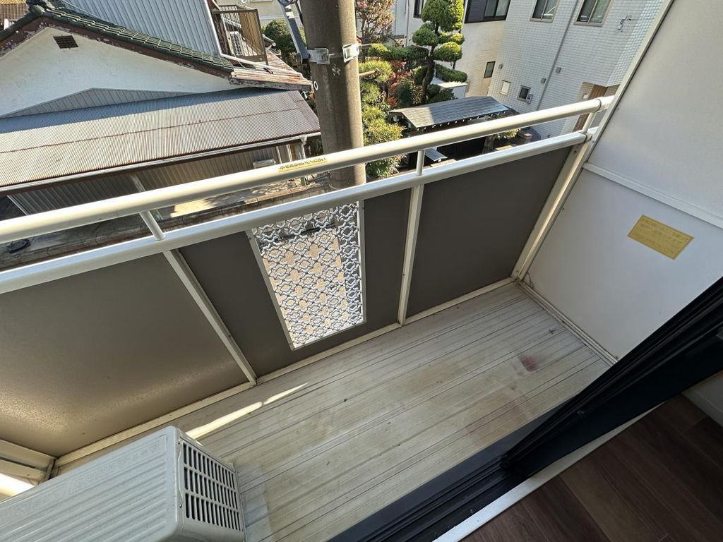 バルコニー　バルコニー