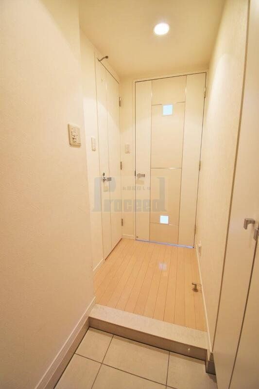 玄関　広々とした玄関部分