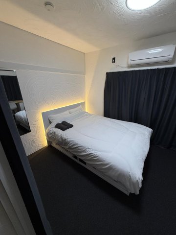 その他設備　ダブルベッド