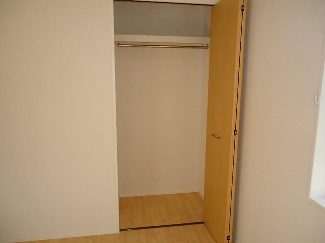 収納　ハンガーパイプ付きのクローゼット♪