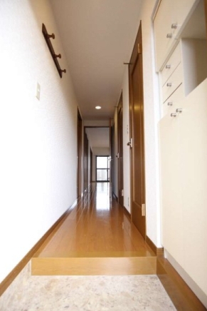 玄関　玄関です。