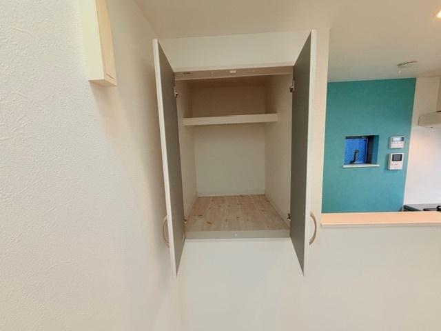 収納　現況はこちらの反転となります