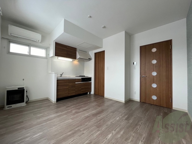 居室・リビング　広くてきれいなリビングです！快適に過ごせそうですね。