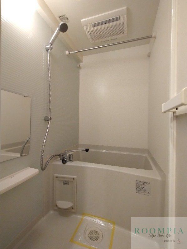 バス・シャワールーム　バス