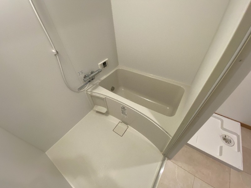 バス・シャワールーム　バス！