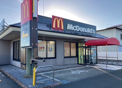 飲食店　マクドナルド 出水店（飲食店）まで321m