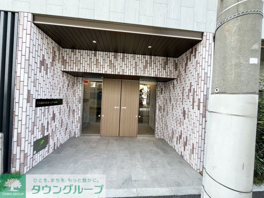 エントランス　エントランス