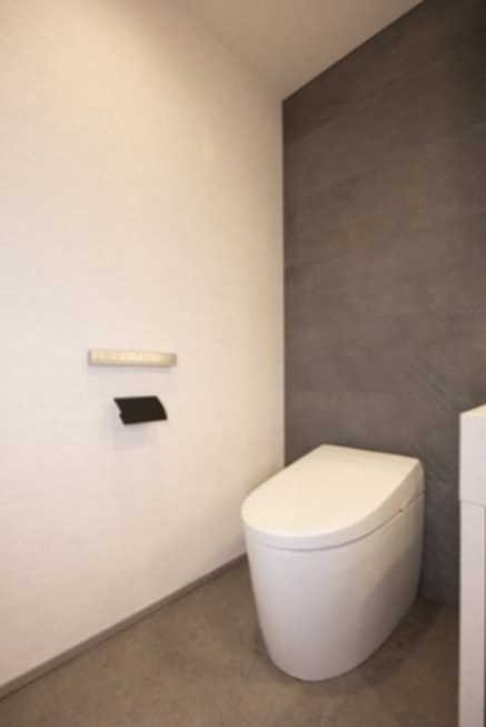 トイレ　※同仕様写真含む