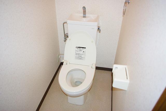 トイレ　コンパクトで使いやすいトイレです