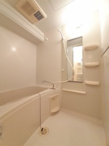 バス・シャワールーム　日々の疲れを癒すお風呂付です