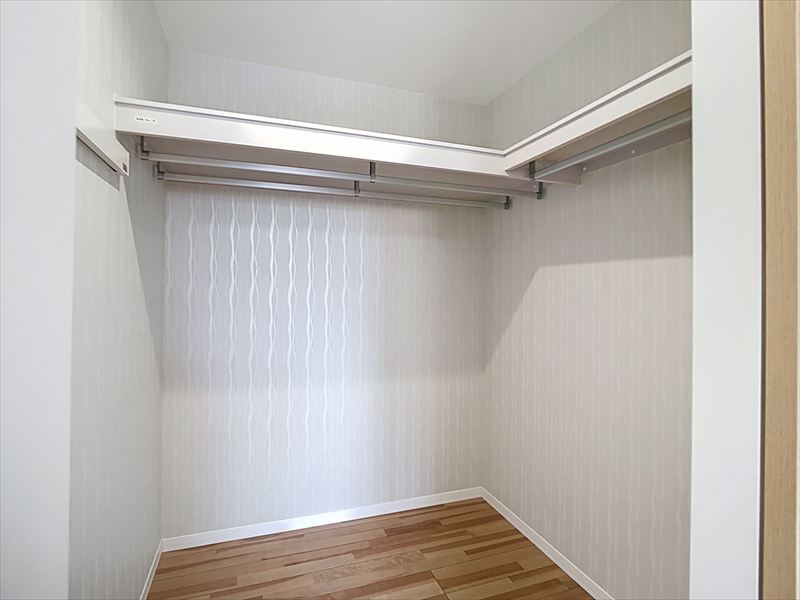収納　ウォークインクローゼット