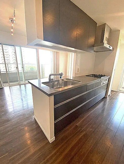 キッチン　写真は同タイプ住居です。