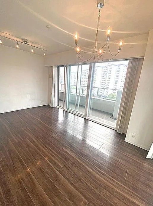 居室・リビング　写真は同タイプ住居です。