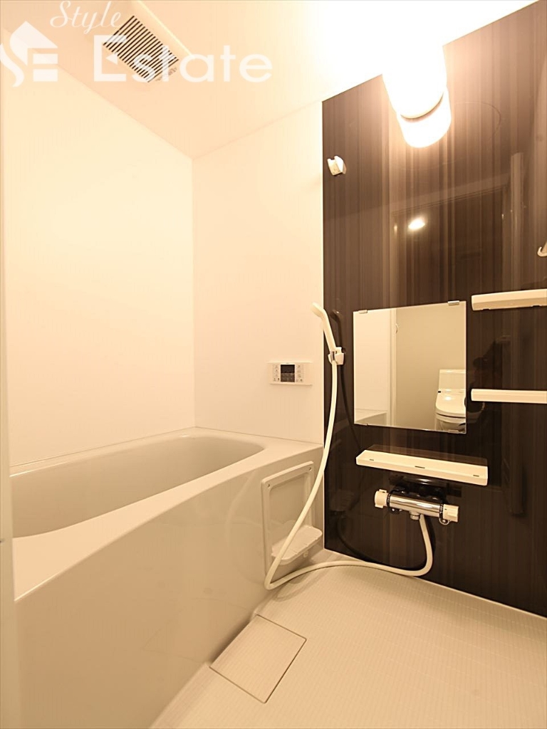 バス・シャワールーム　バスルーム