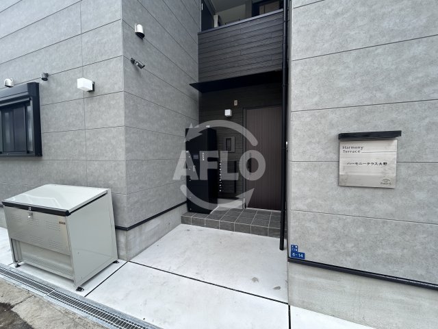 エントランス　エントランス