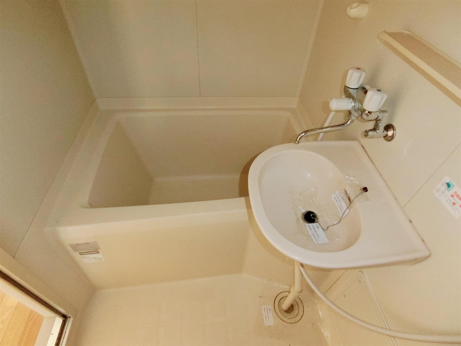 洗面設備　お風呂と一体型の洗面台です♪