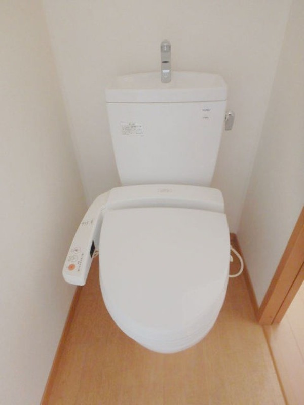 トイレ　図面と現状が相違がある場合には現状を優先