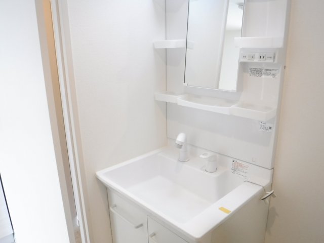 洗面設備　他のお部屋の参考写真となります。