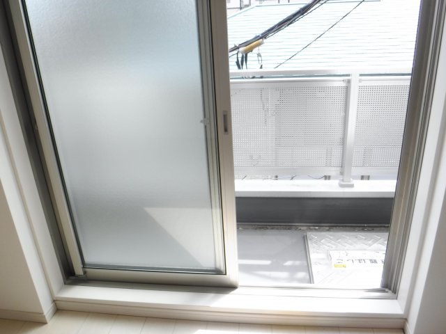 バルコニー　他のお部屋の参考写真となります。
