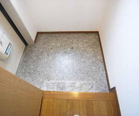 玄関　シューズボックス付です。