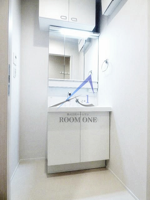 洗面設備　独立洗面台です。