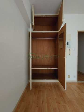 収納　別部屋参考写真となります。